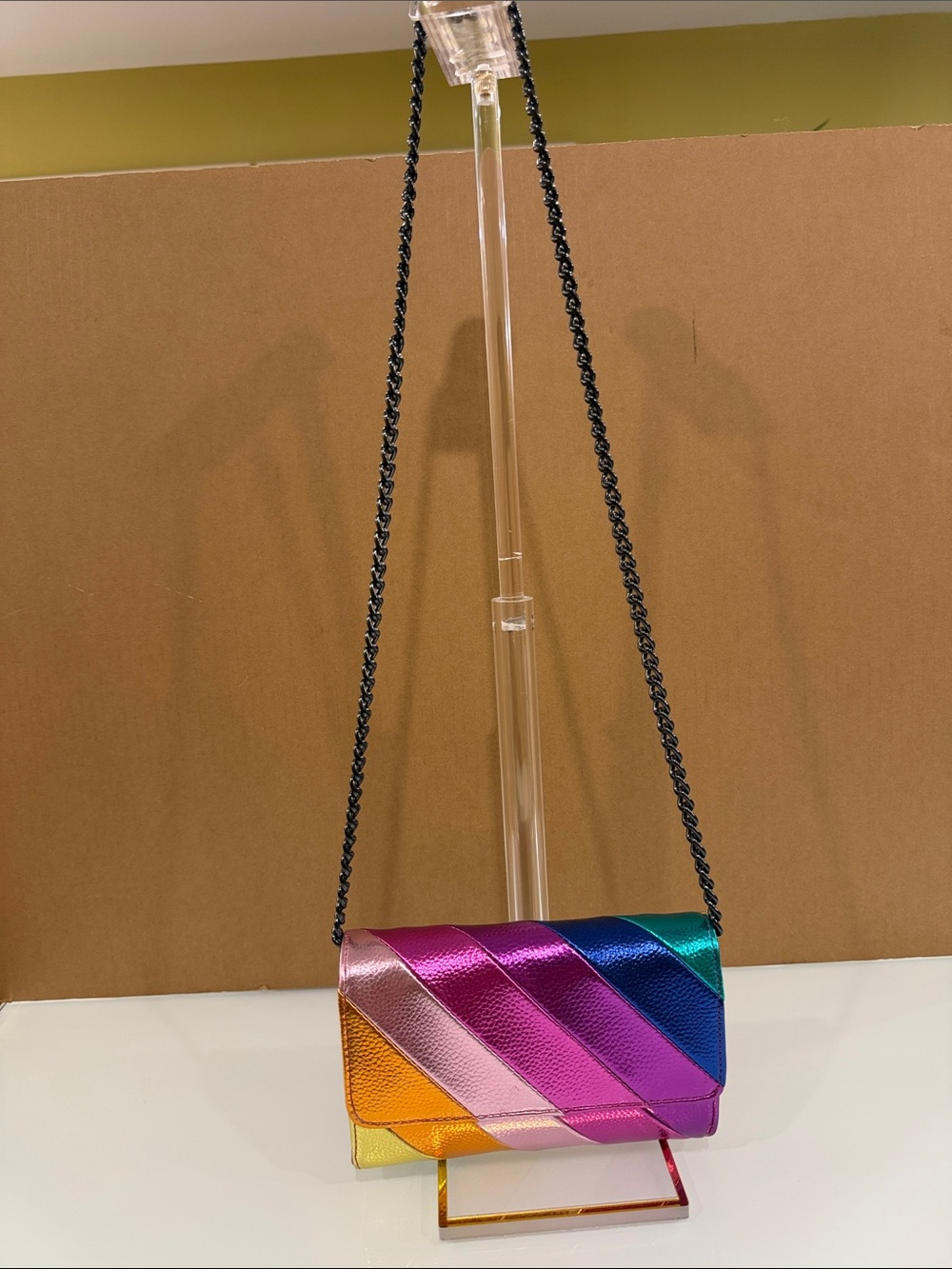 Multicolor Metallic Stripe Chain Crossbody shoulder bag use very good